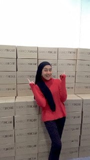 Dinding Stok Karton Secret Correa